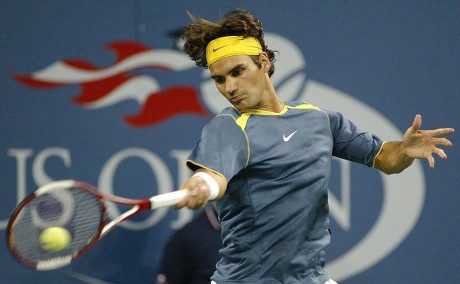 roger-federer-switzerland-hits-forehand-return-david-440nw-7597988hv